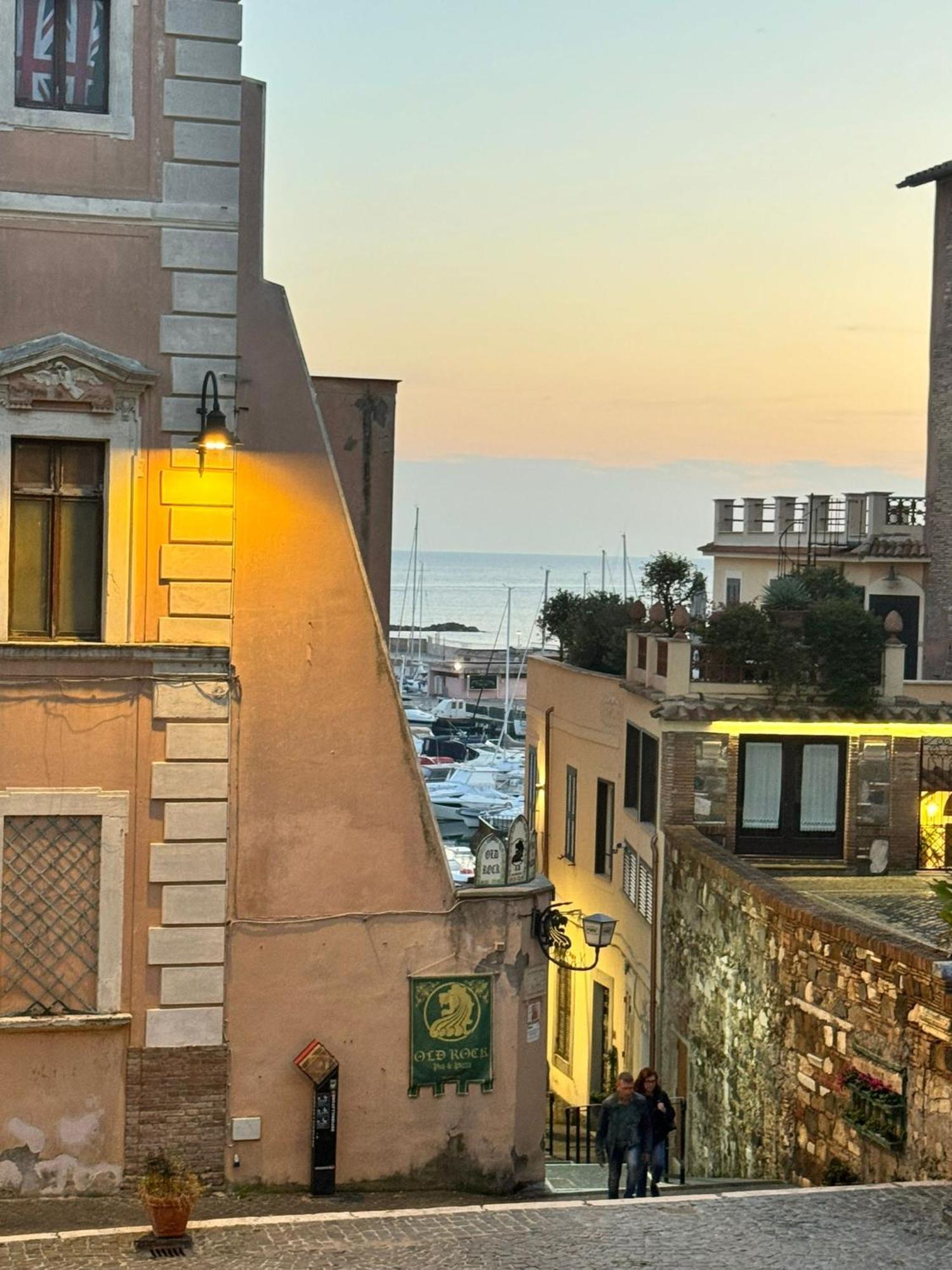 Il Vicolo B&B Giubileo Nettuno Ruang foto
